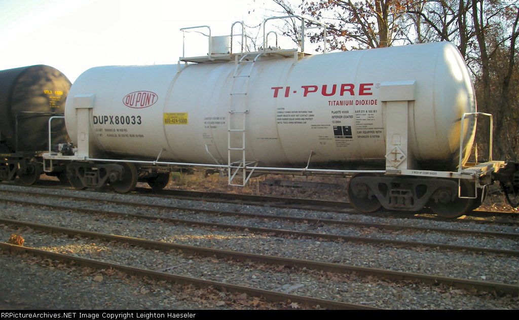 DUPX 80033 in Ti-Pure paint